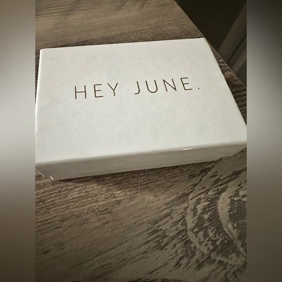 Hey June Gold Double Down Huggies - Picture 6 of 6